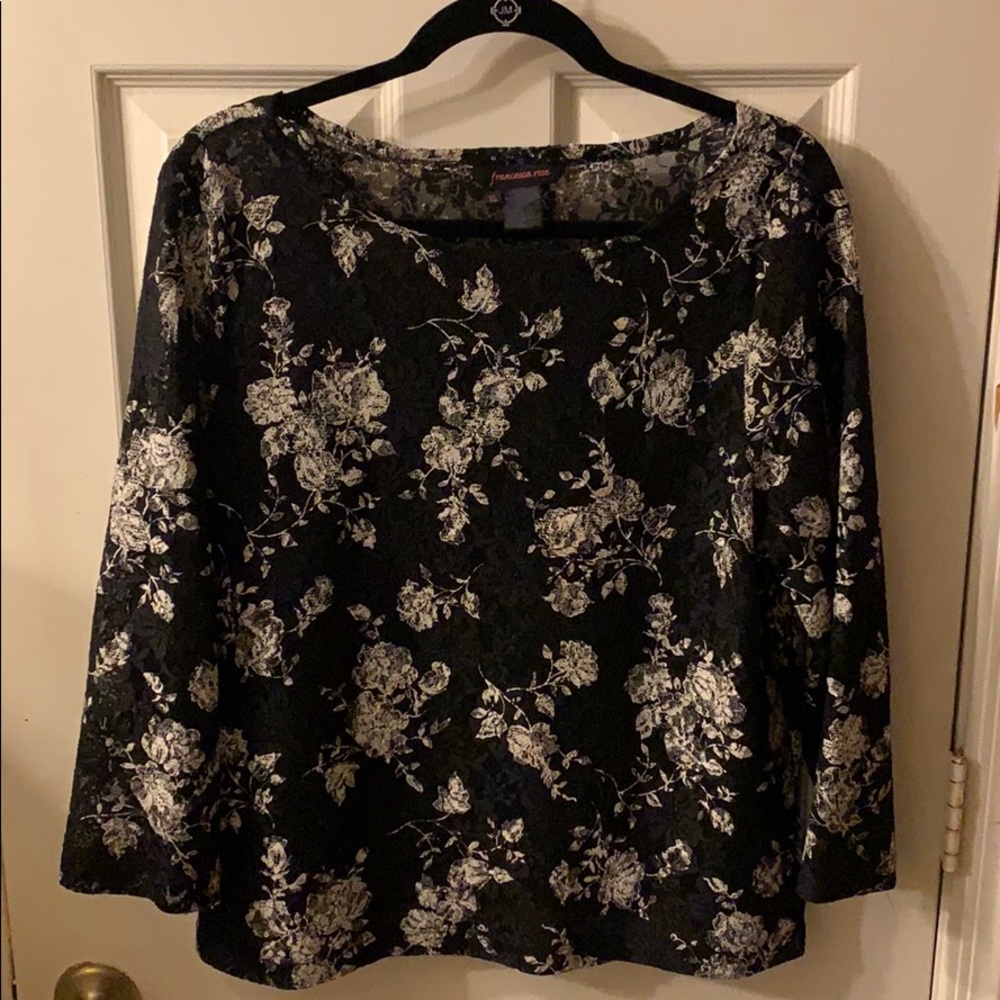 Long sleeve black & white lace top size XL